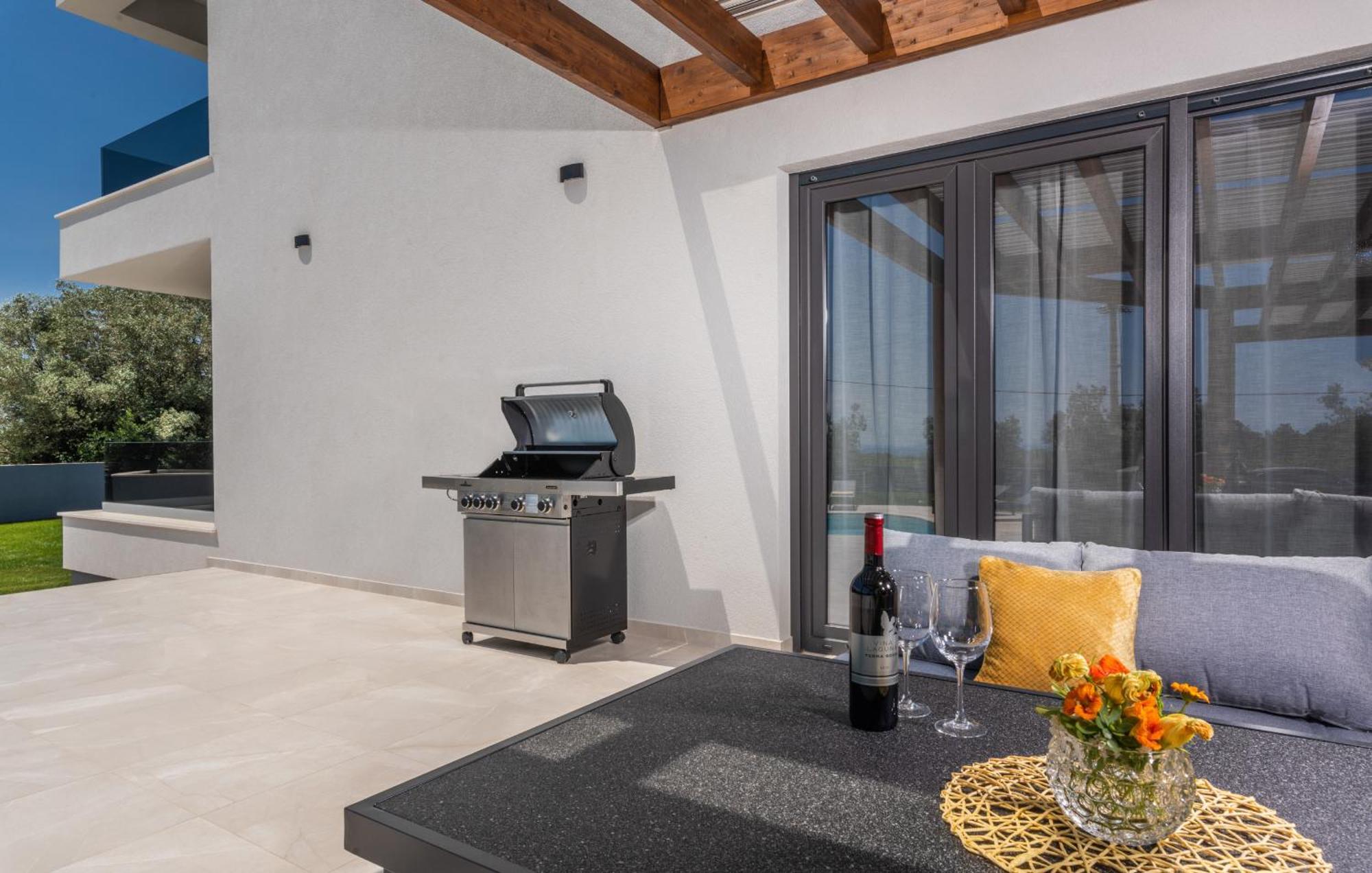 Villa Posidonia Near Pula With Sea View And Surrounded By Olive Trees Krnica Ngoại thất bức ảnh